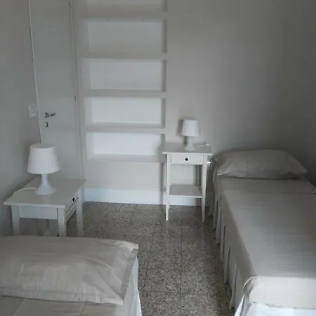 Via Stazione 5 プラーイア・ア・マーレ