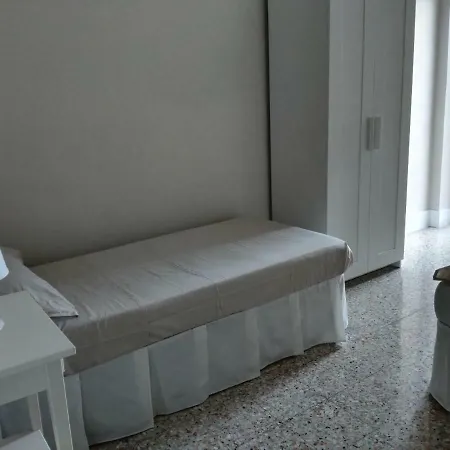 Via Stazione 5 プラーイア・ア・マーレ